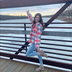 Meet your Posher, Grace